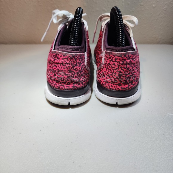 Nike Free TR 4 Mezzo Print Hyper Punch White Deep Burgundy Shoe Women's Size 6.5 - Picture 2 of 7